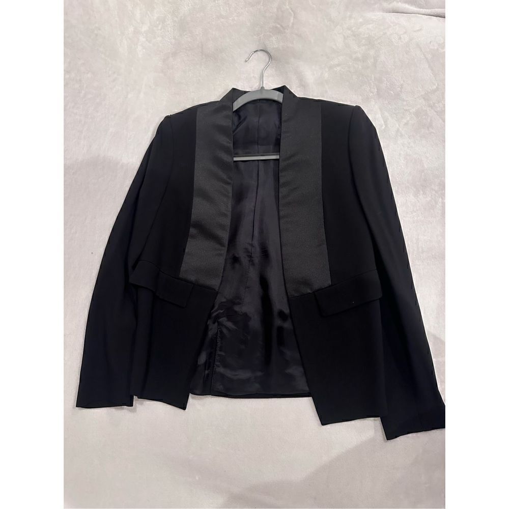 Black elegant women’s blazer size S/M